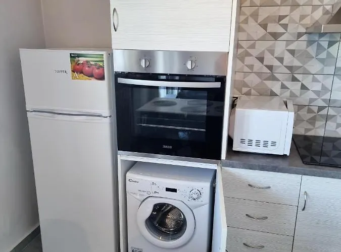 Labros Sea View Apartamento *